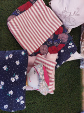 Load image into Gallery viewer, Dolls House Bag & Bed Set