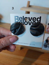 Load image into Gallery viewer, Ear Bling - Leather and Mauvement