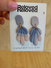 Load image into Gallery viewer, Ear Bling - Ombre Lover