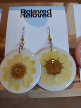 Load image into Gallery viewer, Ear Bling - Pretty Petals x