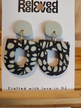 Load image into Gallery viewer, Ear Bling -Pebbles