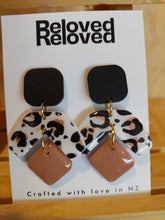 Load image into Gallery viewer, Ear Bling - Autumn Animal