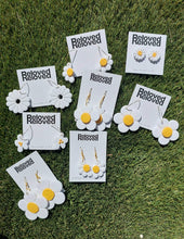 Load image into Gallery viewer, Ear Bling - Daisy Daisy