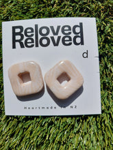 Load image into Gallery viewer, Ear Bling - Calm Palm