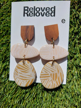 Load image into Gallery viewer, Ear Bling - Calm Palm