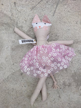 Load image into Gallery viewer, Linen Lovelies