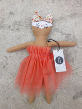 Load image into Gallery viewer, Linen Lovelies